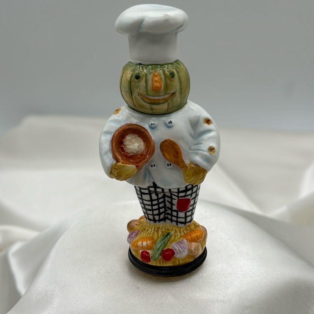 Halcyon Days Enamel Trinket Box Scarecrows Master Chef in Action Spoon & Bowl